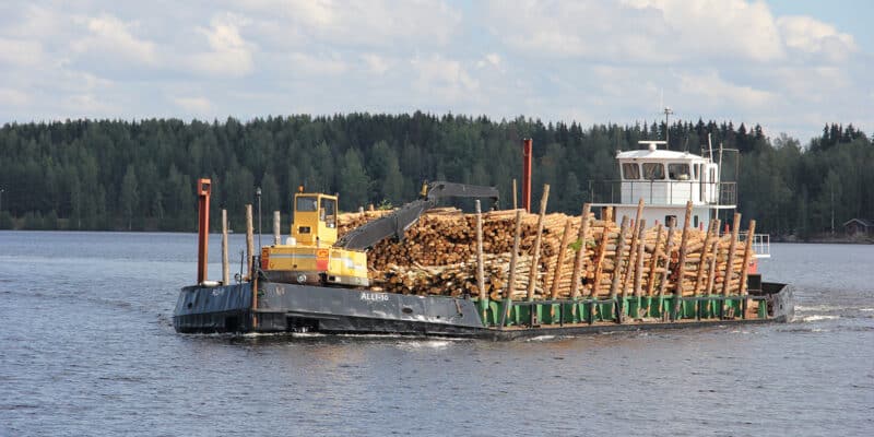puutavaran aluskuljetusta